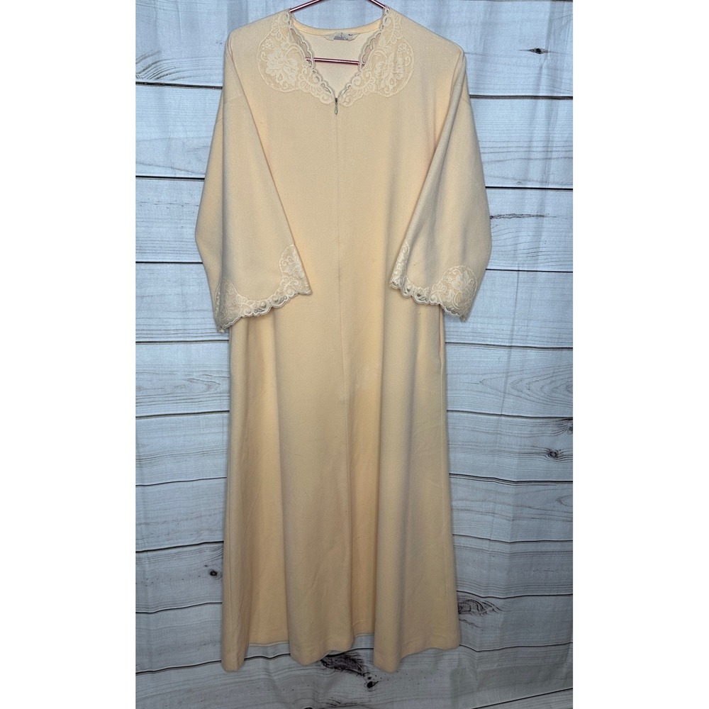 Vanity Fair Robe Women Small Yellow VTG Lace Trim Zipper Front Fleece Lounger